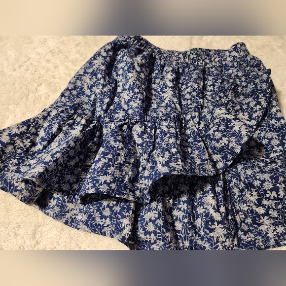 NWOT GAP Floral Print Ruffle Skirt, Girls' Size M(8/9) - Picture 3 of 5